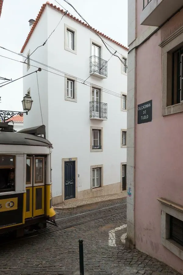 Almamater Lisbon Apartments 0*,